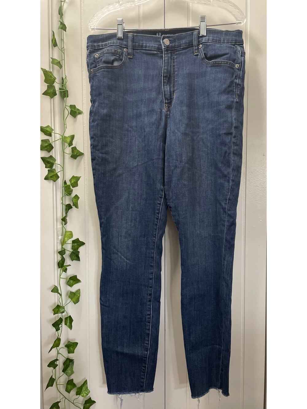 Woman Gap High Rise Legging Jeans Size 14/32